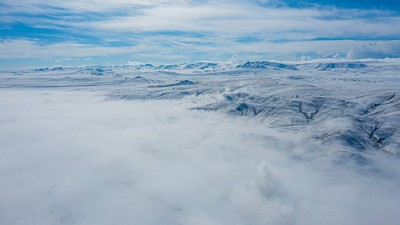 西藏改则迎初雪 银装素裹美如画